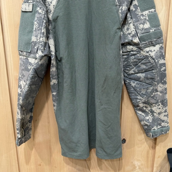 Massif Mountain Gear Company Army Combat Shirt Size Small Flame Resistant Unisex - Picture 8 of 14